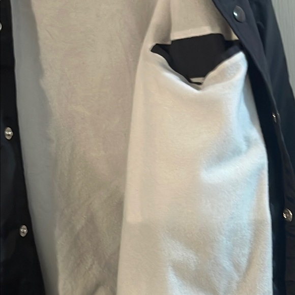 Classic Black Windbreaker Jacket - Picture 3 of 6